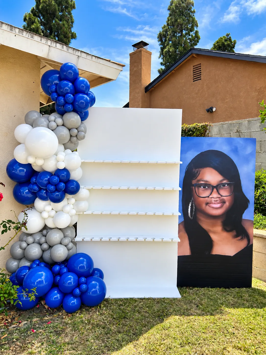 Blue & Silver Graduation Garland